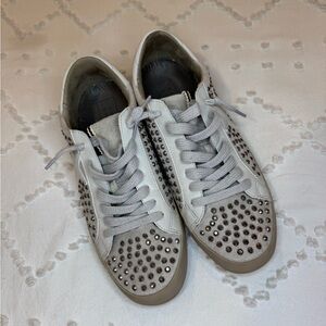 Studded Low-Top Women's Sneakers in Light Gray